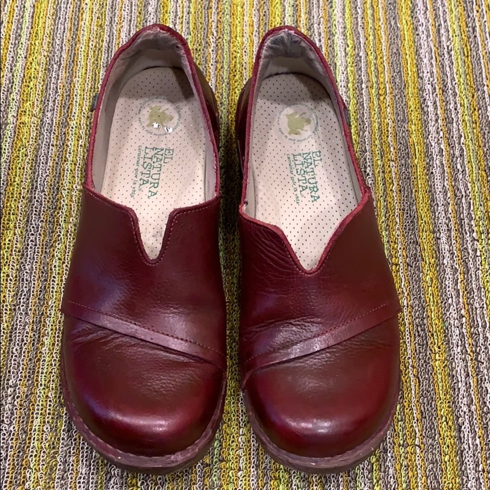 El Naturalista Clogs